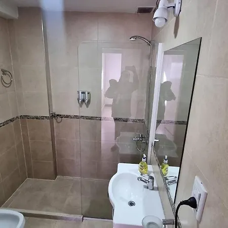 Depto Moderno Con Cochera, En La Mejor Zona De Mendoza Exterior foto