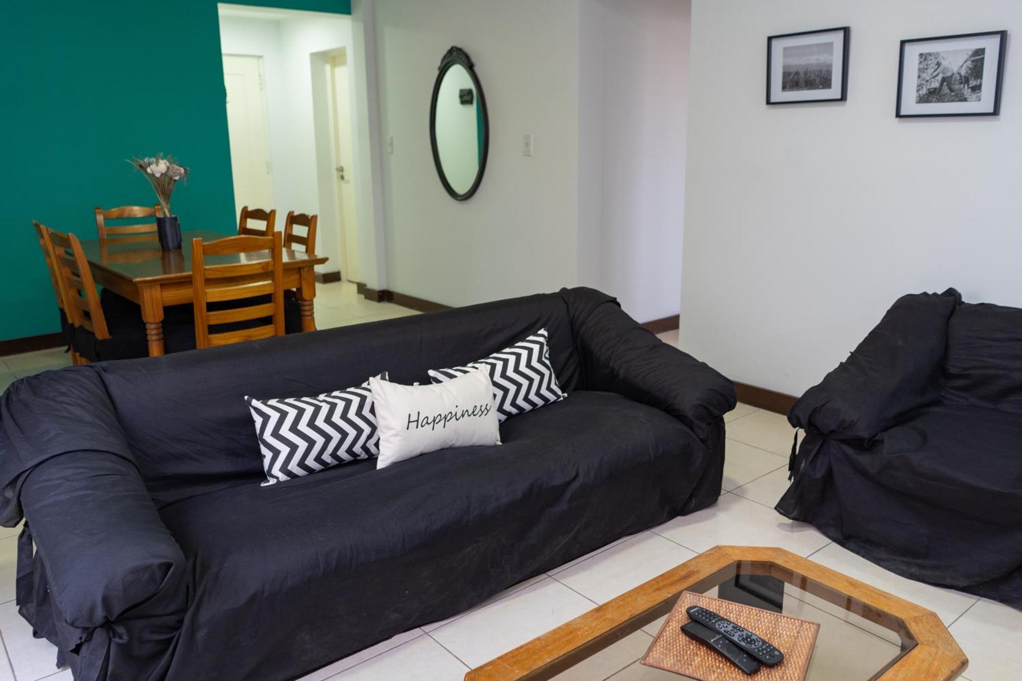 Apartment Depto Moderno Con Cochera, En La Mejor Zona De Mendoza